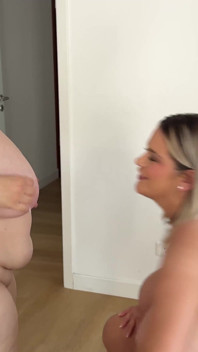 Si cantik mia si cewek semok erin dengan toket besar lagi asik ngentot kontol sampai lubangnya menganga lebar