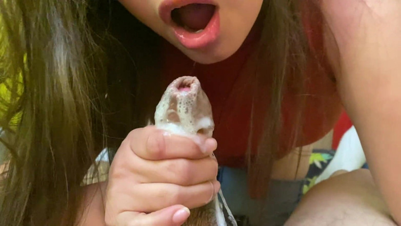 yahaira martinez: I Fill My Mouth with Milk