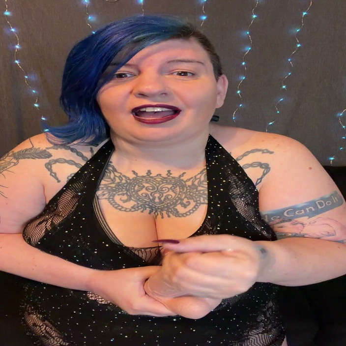 Miss quinn Cater: JOI-jack off with Missquinn and Her Big Dick, but You...