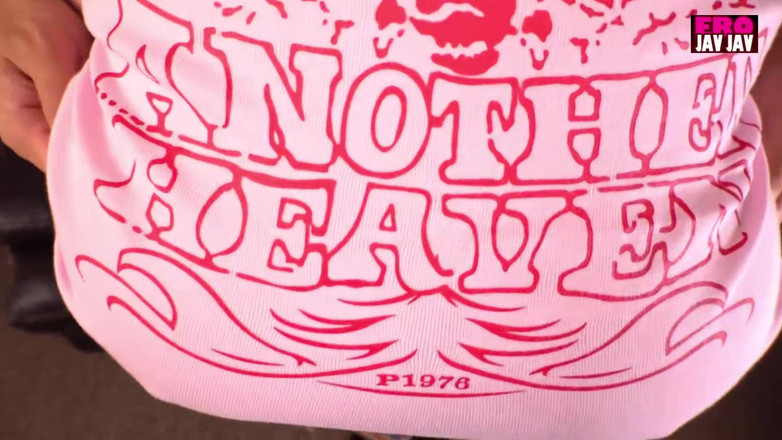 Eros-JavJav: Signature Glow schittert terwijl Shiori haar gewaagde, verbluffende aanwezigheid ontketent -...