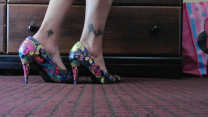 Abby Anna: High heel pump shoe play standing
