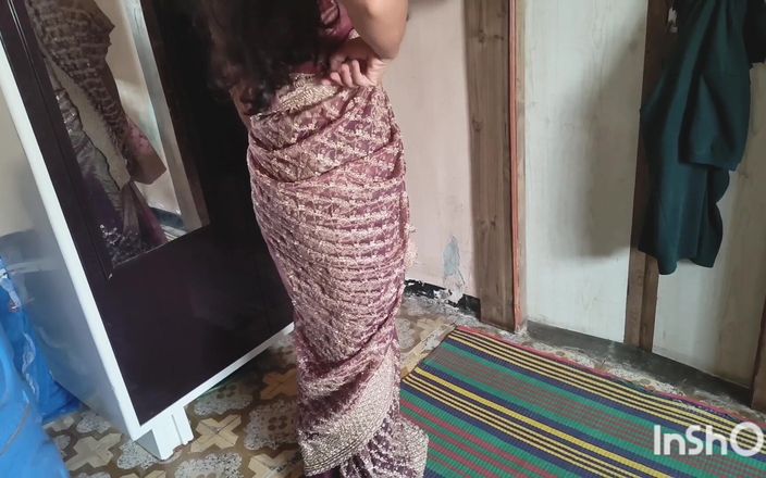 Desishycouple: 처음으로 자위하는 Shivani, 풀영상
