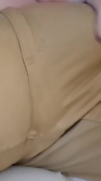 Umflătură mare în pantaloni