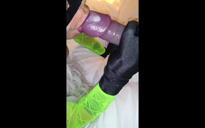 Sexsicouple: Ожидаю последователя в отеле, чтобы сделать мою жену настоящей шлюшкой.
