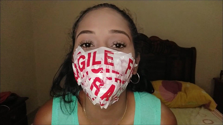 Selfgags Latina Bondage: 20歳のラティーナ初心者:フェチの世界へようこそ!