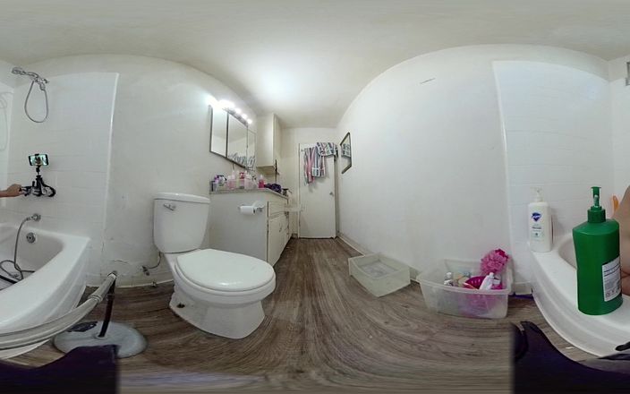 Lizzy Yum: Ліззі Юм vr червень 2025, мастурбація, розширюючи аматорське купання