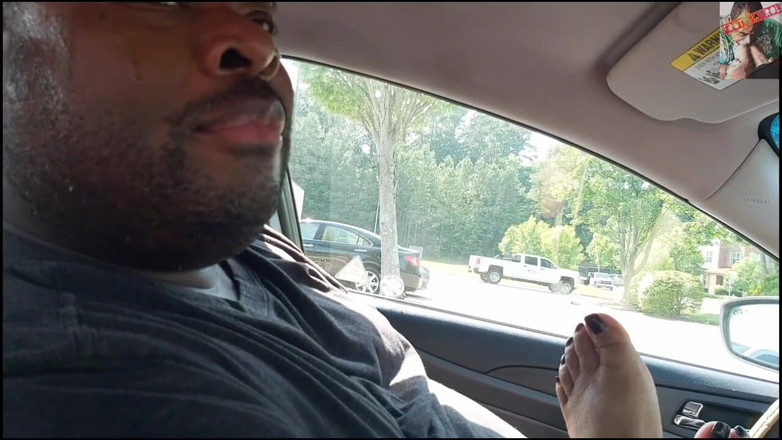 Foot Patrol: Mz jersey onora il mio compleanno dando il suo carnoso...