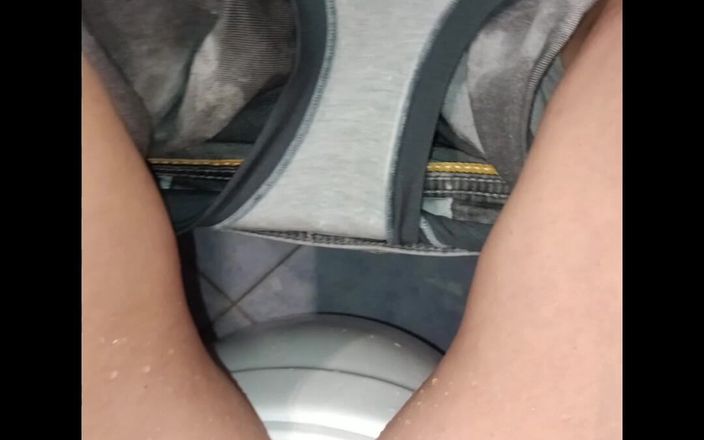 FrauleinP: Dżinsy siusiu zwilżanie