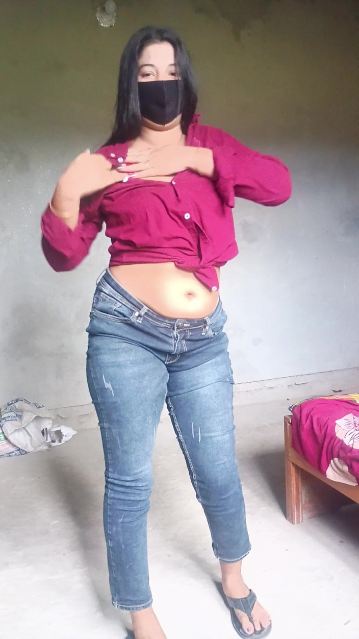 Taniyaxx: 뱅글라 비디오 녹음