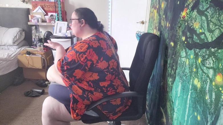 SSBBWLadyBrads: Awek montel super saiz grwm bahagian 2 tubuh seksi