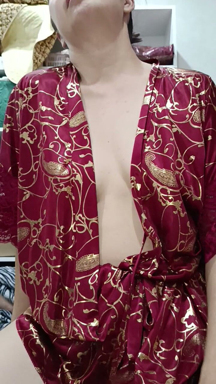 OniSoi: MILF an Dir, POV-cowgirl Mit Kleinen Titten