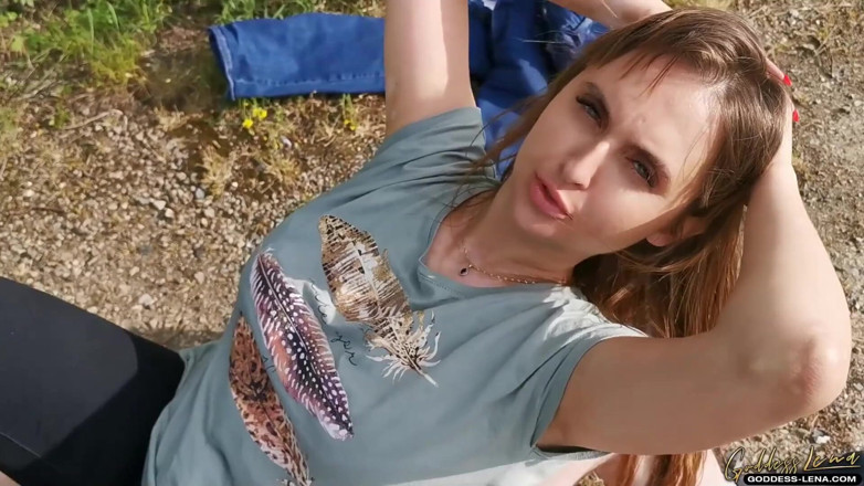 Goddess Lena: Encontro com pés com sandálias Birkenstock
