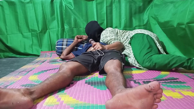 SAFI-SEXY: Hermanastro por primera vez