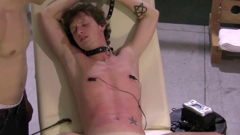 Dream Boy Bondage: Fantasie amichevoli - capitolo 4