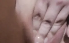 Dedos en mi mojado coño afeitado