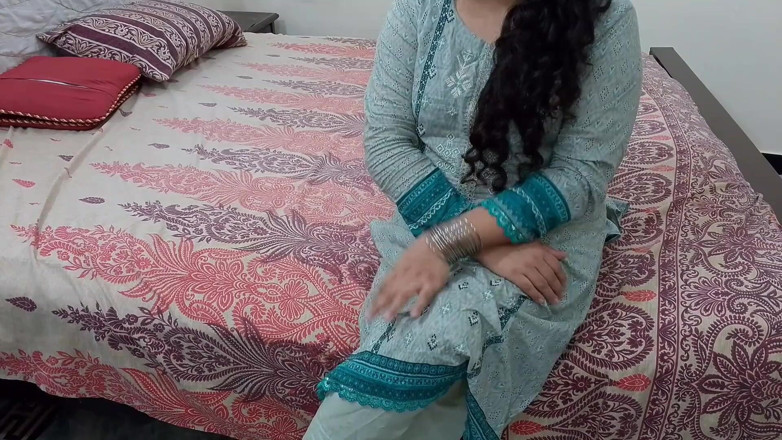 QueenbeautyQB: Indyjska macocha nagle zadzwoniła do domu i zapytała o wszystko