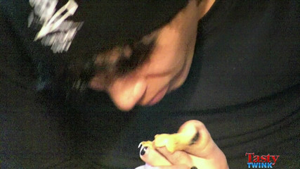 Tasty Twink: Thiên thần bơ đậu phộng