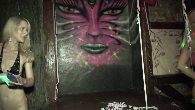 Pinkzilla Media: Dirty disco lesbo