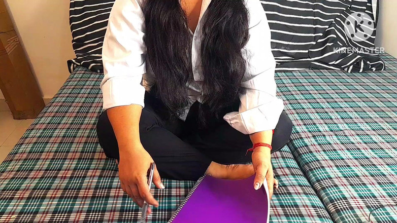 Salmaan001: STIEFSCHWESTER MACHT IN FESTIVAL-SEOSON IN HINDI EIN BESONDERES GESCHENK