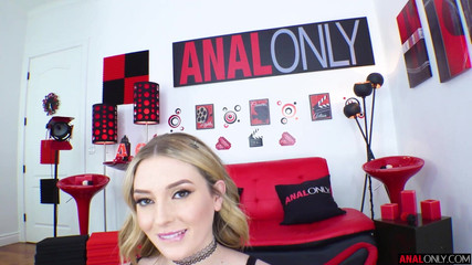 Anal Only: Charlotte'un götünü memnun ediyor