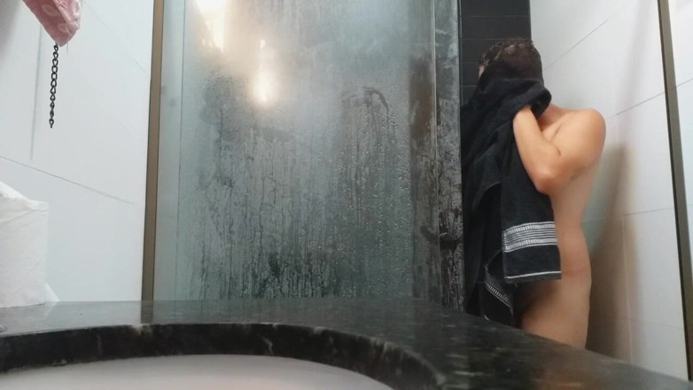 Marcosninfo: I Took a Shower and Rubbed Soap on My Flaccid...