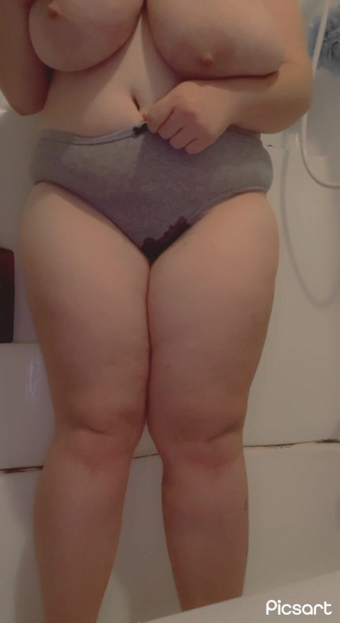 Mushroombitchx: Przypadkowo sikałem!