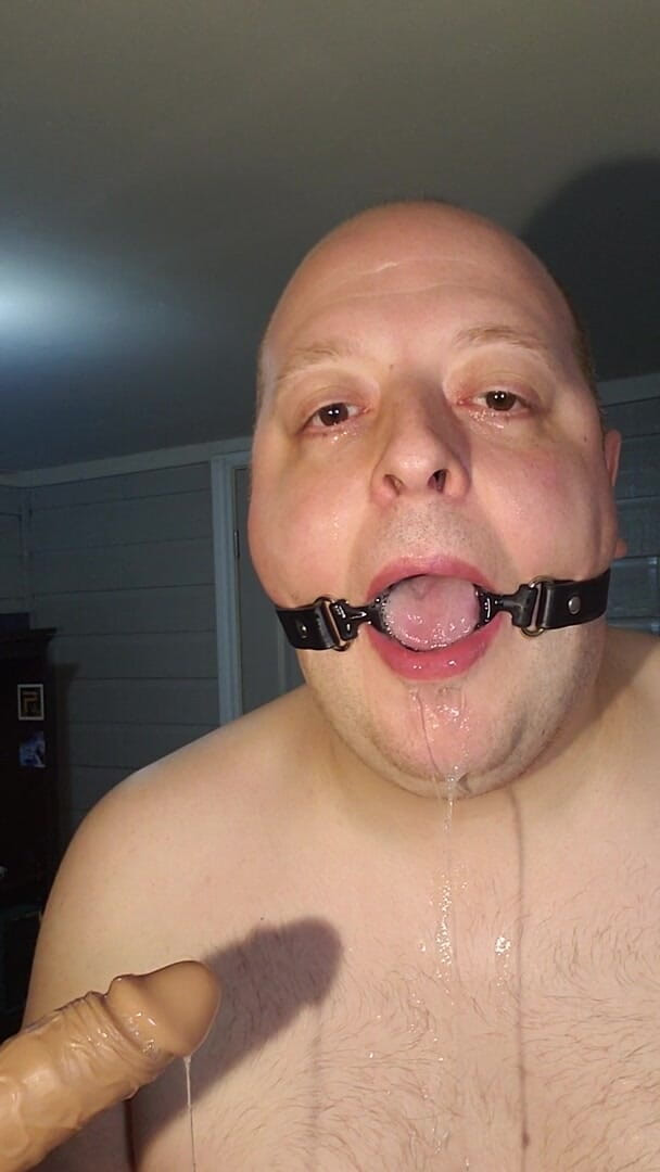 Charlieboy69: Niechlujny Głębokie gardło 7-calowy Gyrating Dildo Whit Usta Gag