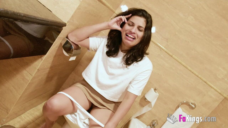 FAKings: Lidia s-a întors! Femeia care l-a tachinat pe Jordi ENP vrea...