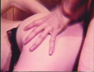 Vintage Usa: Vintage brunette slut with big boobs take a nice cock!