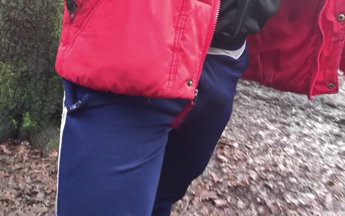 MrMagicDevil: Så det är vinter och det är super kallt ute. med underkläder...