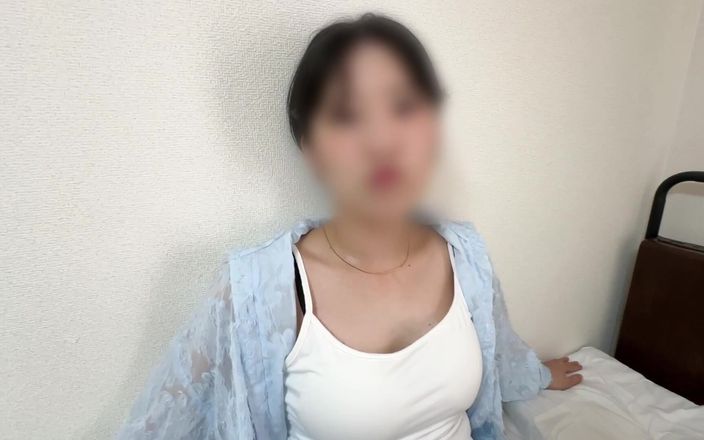 marutahub: 女友達に手コキしてくれた。彼女と手コキの練習して射精しちゃいました笑(#358)