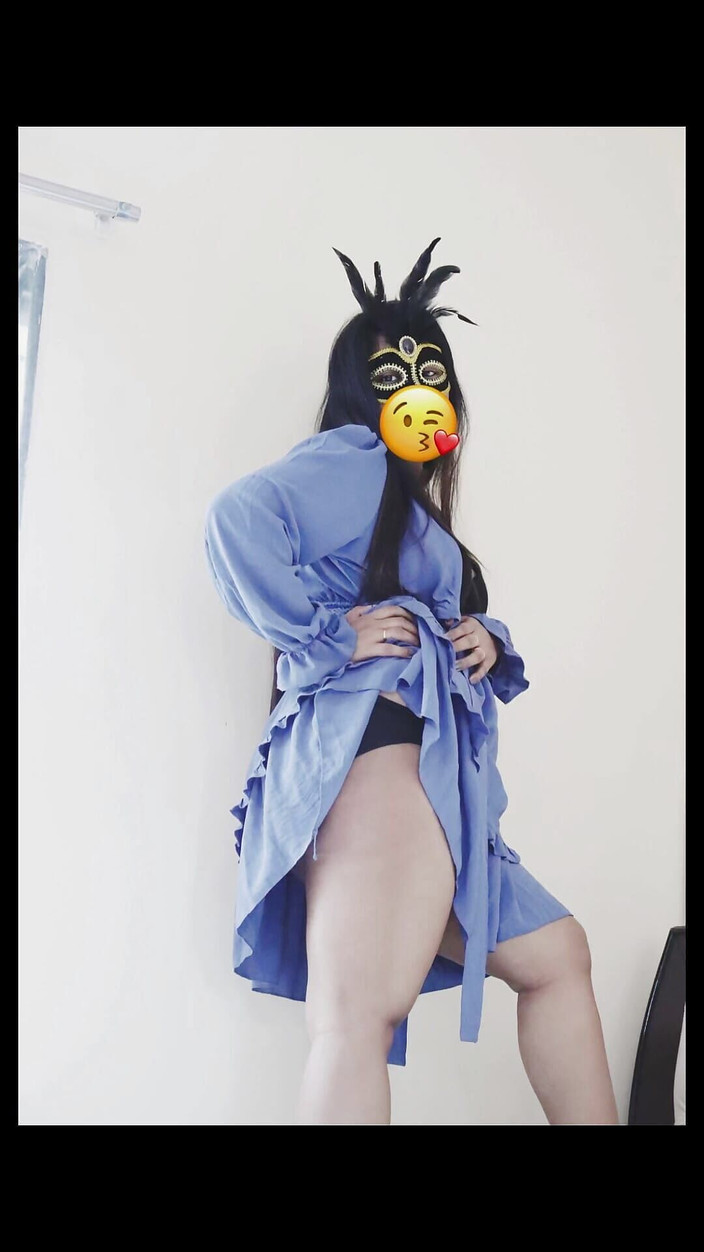 Sonam4You: Сонам насолоджується ділдо