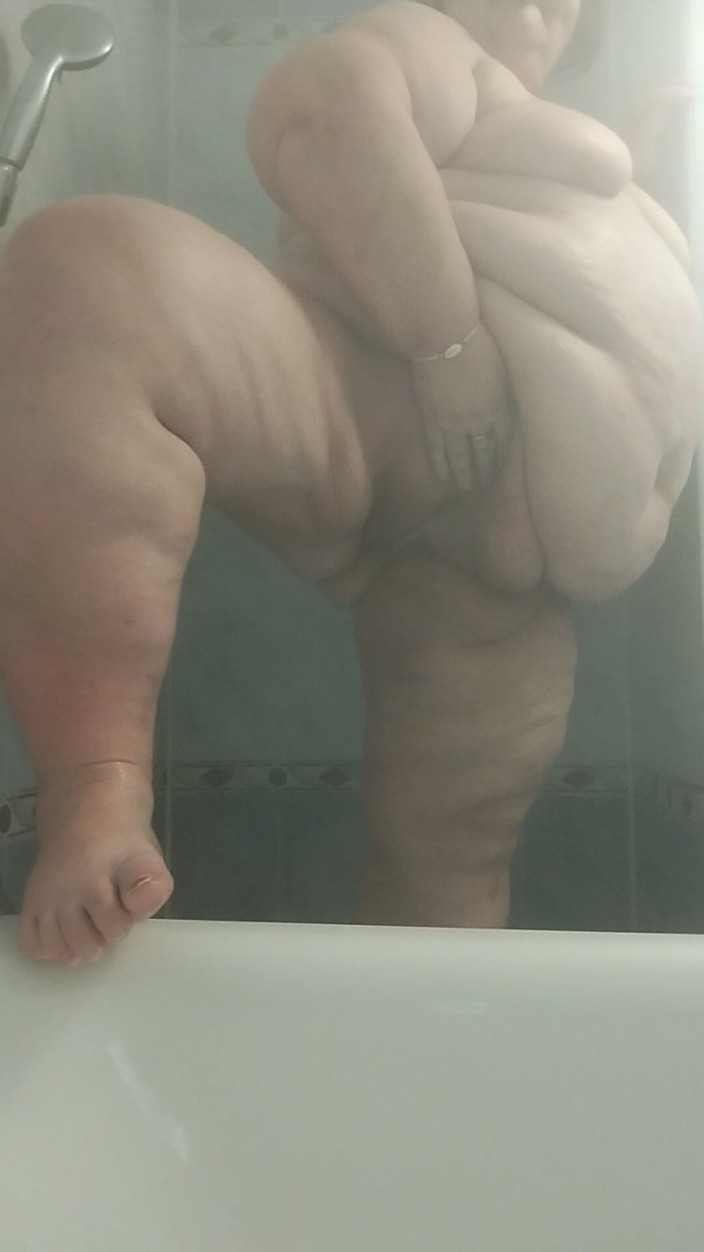 Ivana Adamkova: Ivana Ve Spge