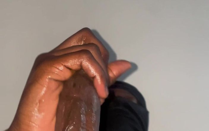 Maskedloki9 Gay Solo: Un étalon dominant à grosse bite noire te fait sa salope