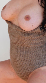Busty MILF Krissy Lynn Needs Big Dick Deep in Her Pussy