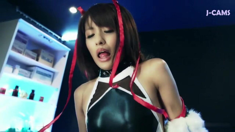 J-Cams: Yukikaze, la seducente cacciatrice di demoni -3