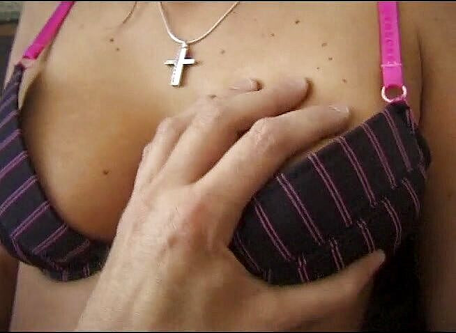 Flash Model Amateurs: Awek panas mengambil jari dalam pepeknya