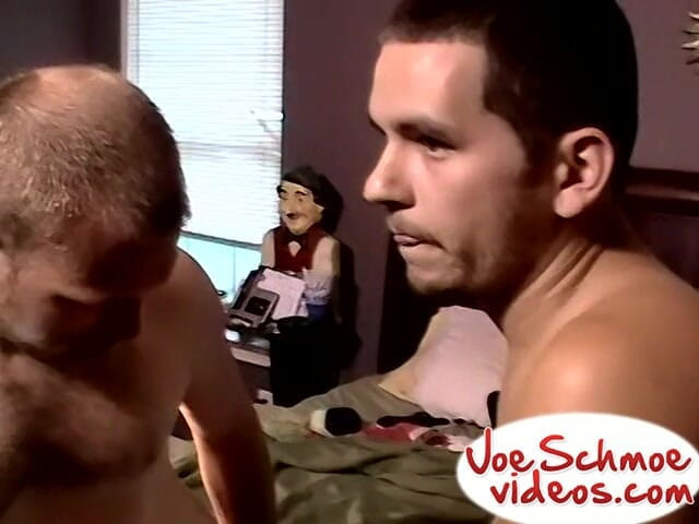 Joe Schmoe: Str8 chlapci sdílejí kouření ptáka