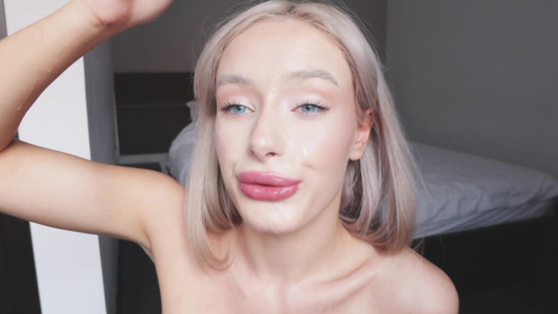 AnnaReyBlonde: 私の喉を犯し、顔に唾を吐く。Jerk off to Me