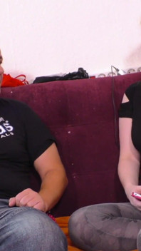 Blondine mit dickem arsch bekommt ihren arsch hart zertrümmert