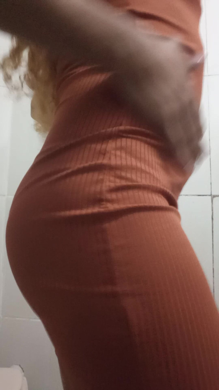AngelMature: Enjoying My Holiday with a Sex Craving, Scene 1