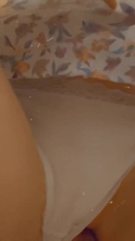 Dirty Pussy Rubbing in Subway