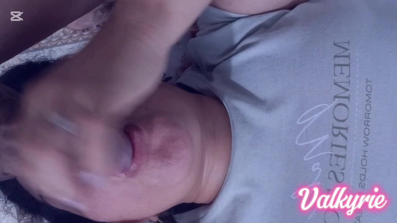 Valkyrie and Luigy Couple: Зрелая жена сосет