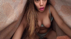 Annika Rain: Dưới chăn với mẹ kế