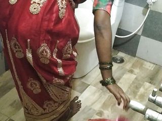 Funny couple porn studio: चुदाई के लिए तमिल पत्नी पूरी हो रही है