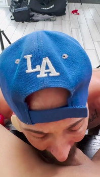 Blowjob sudut pandangan pertama di Studio: Eva Maxim dan Viktor Belmont