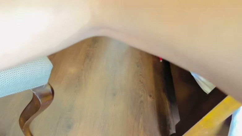 Kavita69: Schoonvader neukt schoondochter onder het voorwendsel van massage