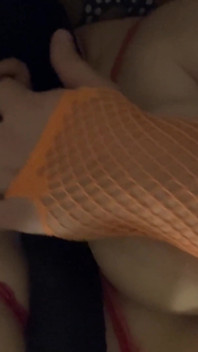 Mačkání mých velkých prsou, sání mé dildo hůlky stimulační orgasmus