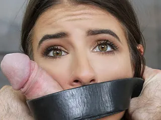 Pedeapsă uriașă cu pulă pentru Tara Ashley pentru că a făcut un sandviș rău - MYLF