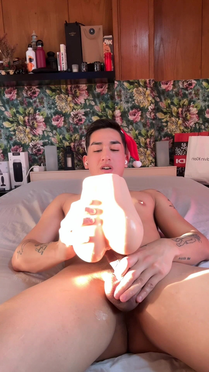 Johnny Hakson: Kerstmis Twink Enorme Pik Neukt Grote Kont En Komt Klaar